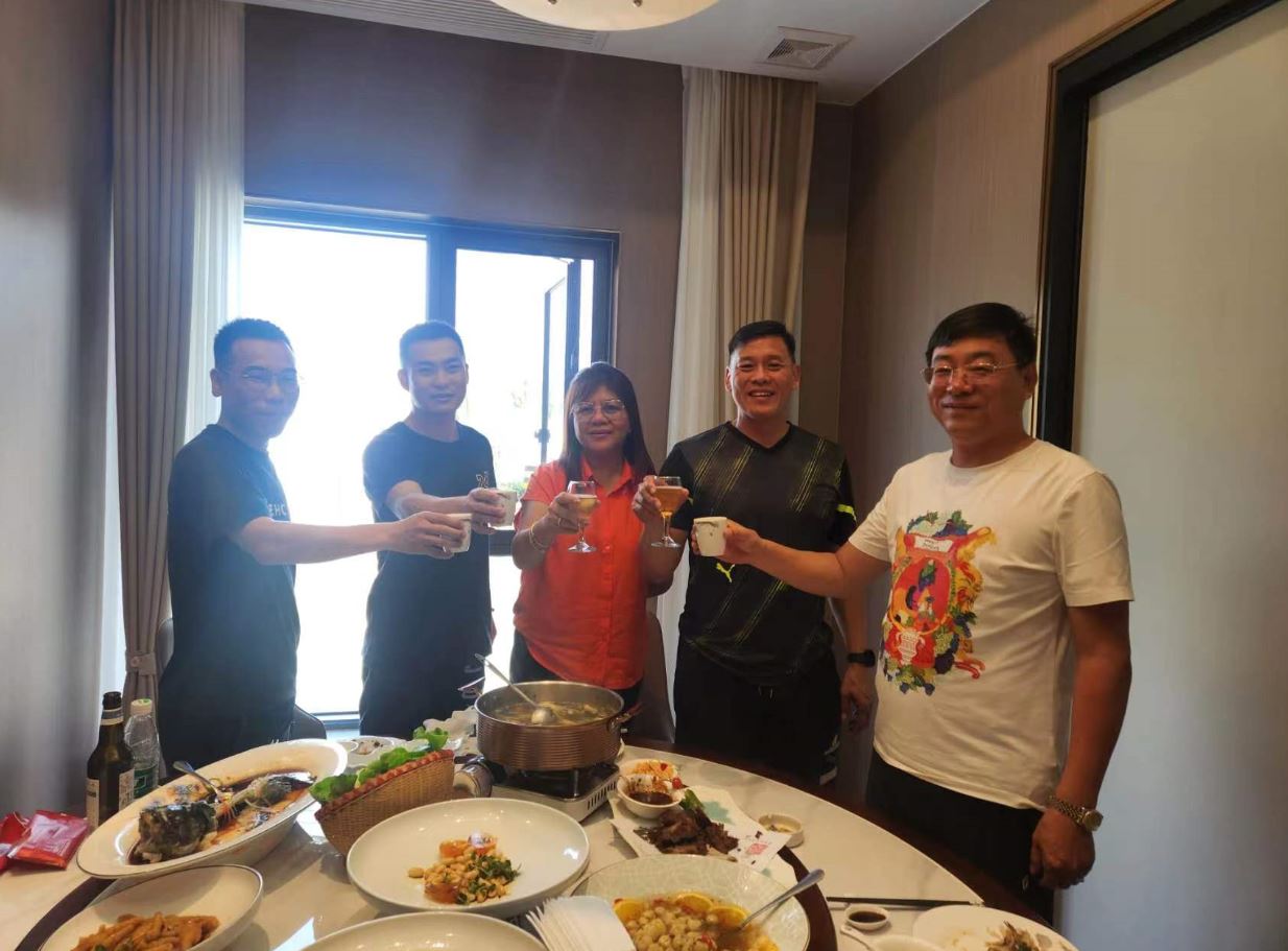 Jiangyin Huada Engages with Filipino Clients to Discuss PE Coil Project for Agricultural Farms